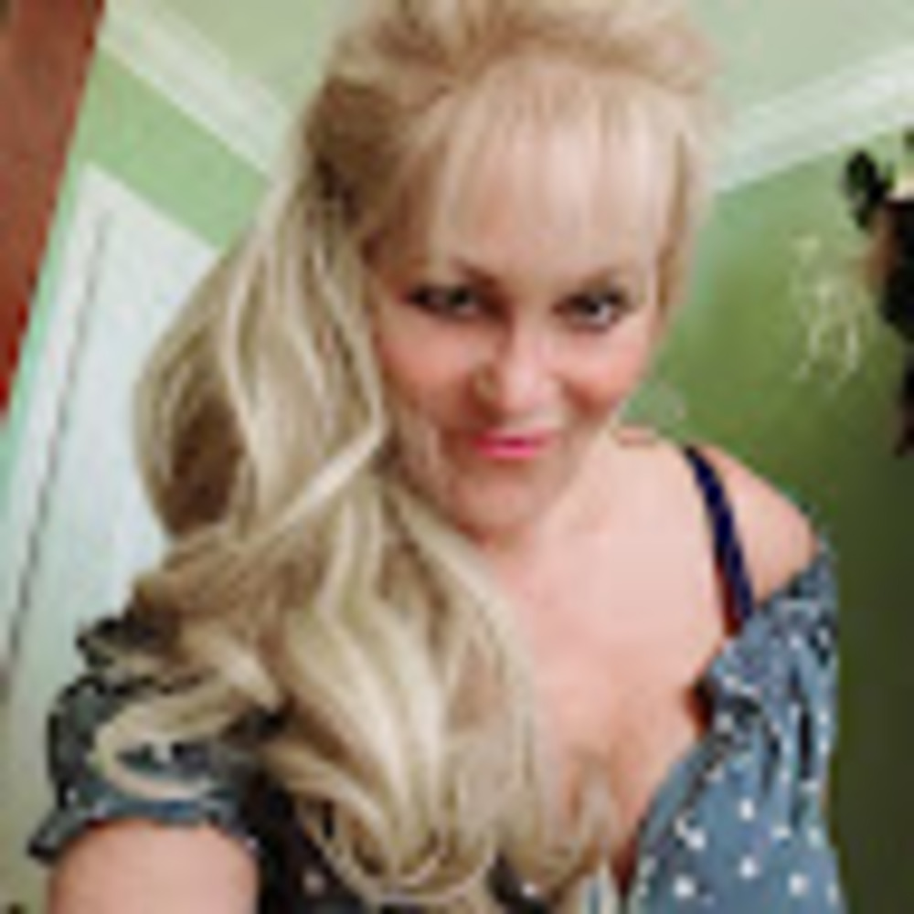 Meet your Posher, Jacqueline